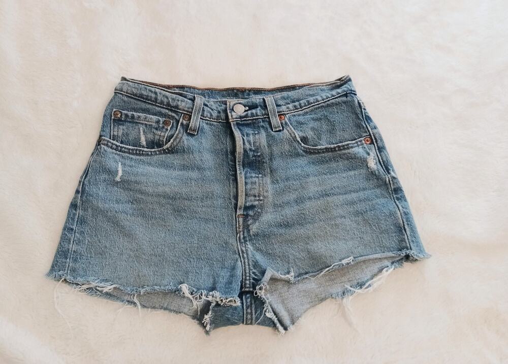 Levis 501 Womens Shorts W27 High Rise Blue Denim Cutoff Raw Hem Distressed Beach
